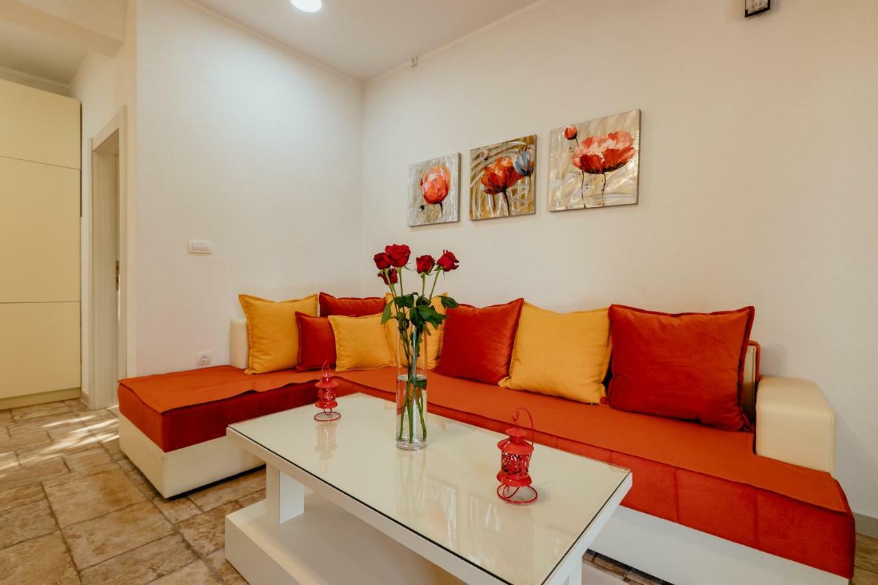 Bobana Apartments Дони-Моринь Экстерьер фото