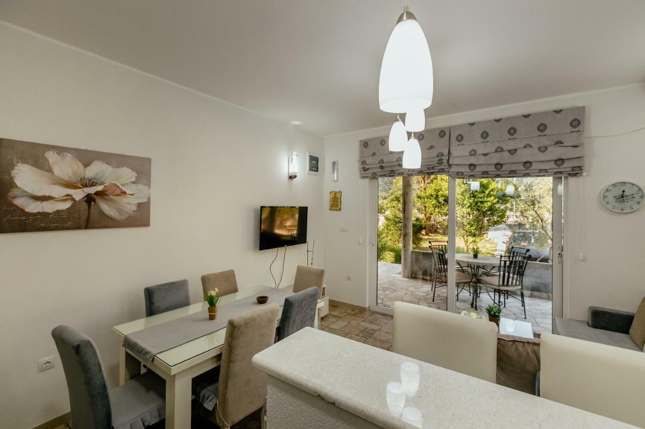 Bobana Apartments Дони-Моринь Экстерьер фото